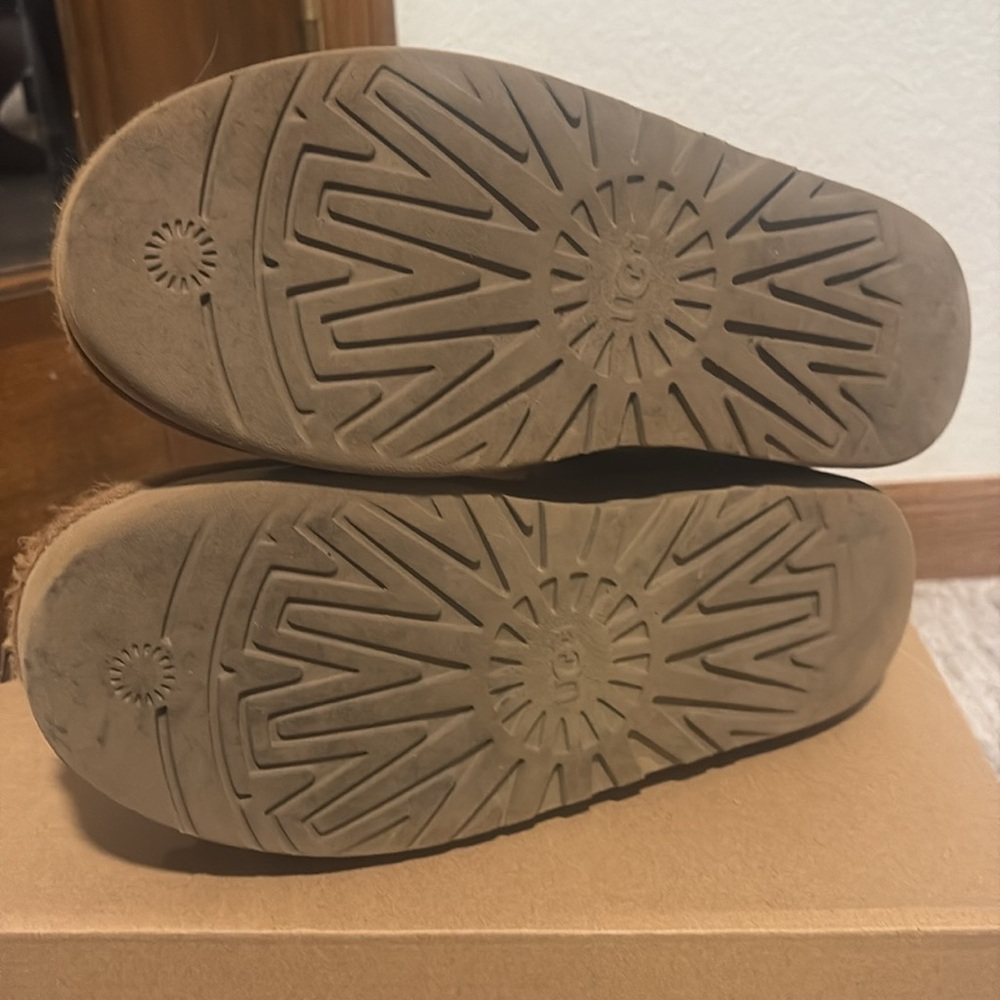 Ugg boots - kids classic mini platform size 5 - Picture 8 of 11